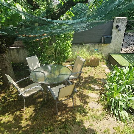 Appartement Independant Dans Maison Avec Jardinet, Au Calme Sérézin-du-Rhône Kültér fotó